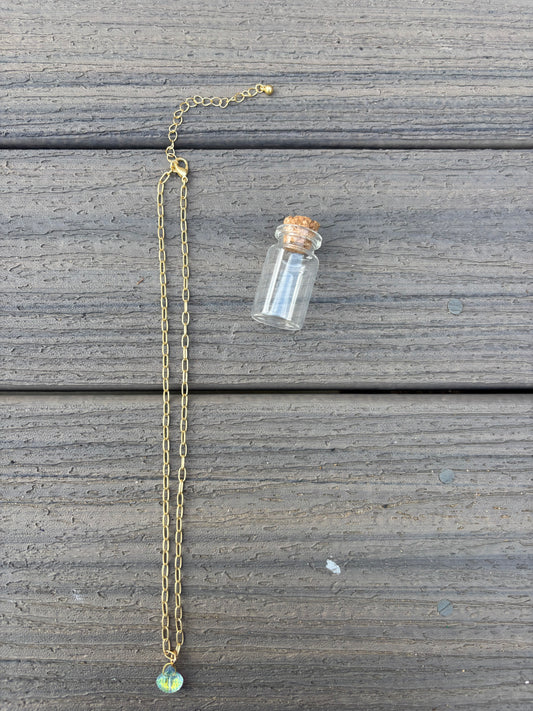 Iridescent shell necklace